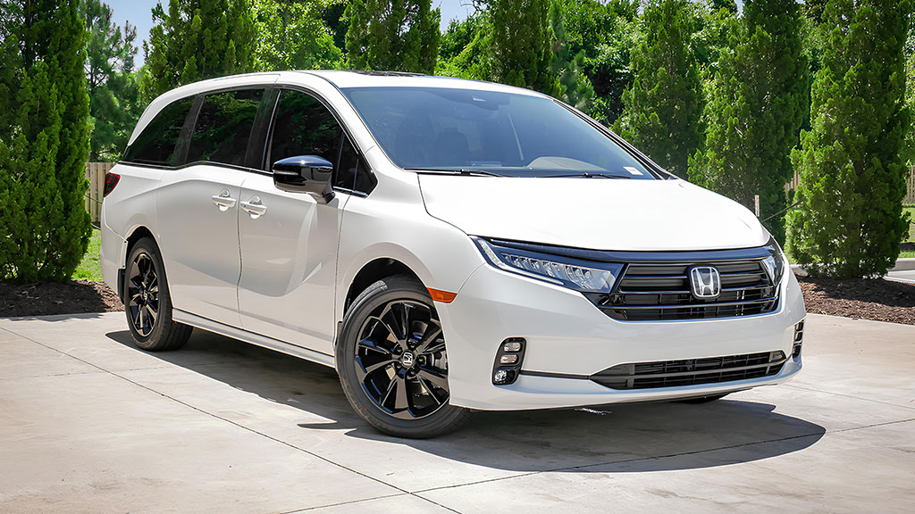 2025 Honda Odyssey Review: A New Era of Minivan Luxury 3 2025 honda odyssey price